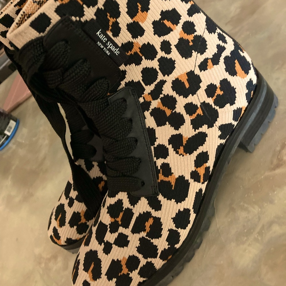 Combat boots